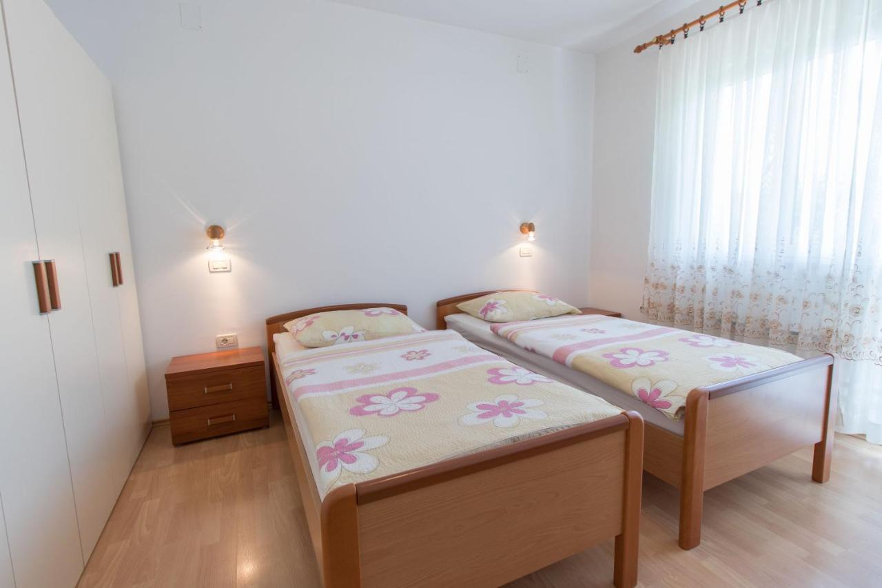 Apartments Vesna Abbazia Esterno foto