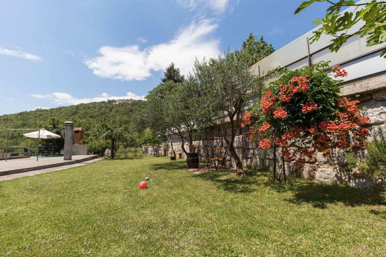 Apartments Vesna Abbazia Esterno foto